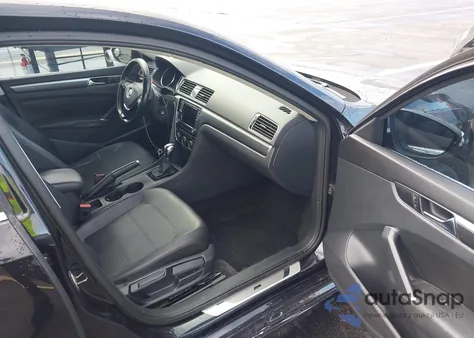 2017 Volkswagen Passat 1.8T R-Line from USA, damaged, VIN 1VWDT7A37HC054509